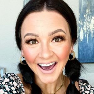 Meet your Posher, Brittney